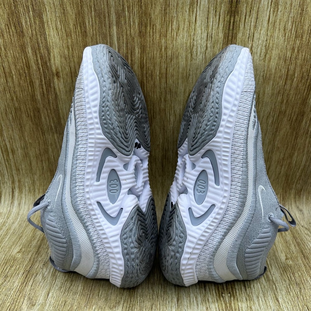 Nike Cosmic Unity 3 Men's Size 8 Wolf Grey Basketball Shoes Sneakers DZ2906-001 - Picture 7 of 10